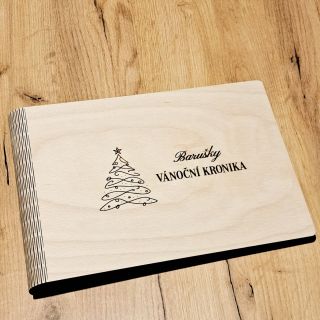 Tuhle zakázku z loňského roku si moc dobře pamatuji. Vánoční kroniku pro Barušku jsme totiž odesílali doslova za 5 12. ☺️...